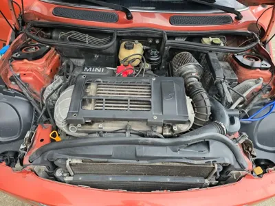 MINI Cooper 2006, 174000 км, за 4095.43 USD