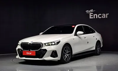 BMW 5-Series · 2025 год