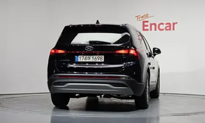 Hyundai Santafe 2022, 88129 км, за 15944.6 USD
