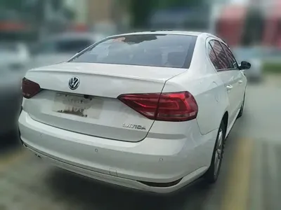 Volkswagen Lavida 2017, 116300 км, за 4028.36 USD - фото 12