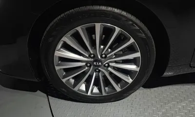 Kia K7 2019, 91147 км, за 9184.01 USD