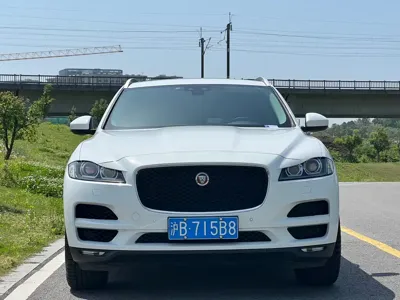 Jaguar F-Pace 2018, 60000 км, за 15230.21 USD