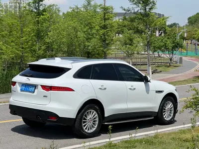 Jaguar F-Pace 2018, 60000 км, за 15230.21 USD