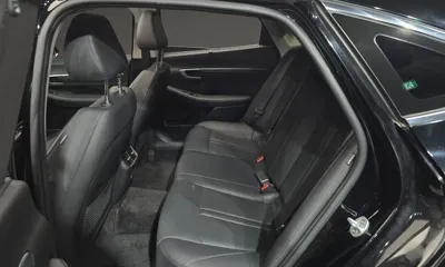 Hyundai Sonata 2020, 73231 км, за 11487.46 USD - фото 11