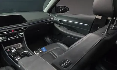Hyundai Sonata 2020, 73231 км, за 11487.46 USD - фото 12