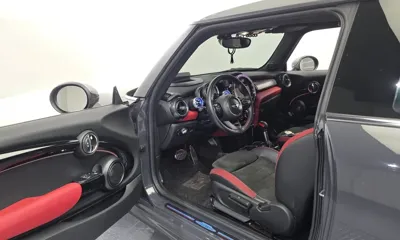 MINI Cooper 2018, 55775 км, за 12703.59 USD - фото 10
