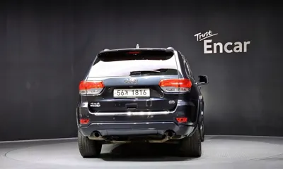 Jeep Cherokee 2015, 110027 км, за 6940.78 USD