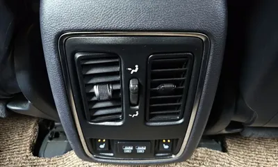 Jeep Cherokee 2015, 110027 км, за 6892.48 USD - фото 18