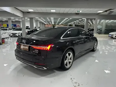 Audi A6L 2022, 39500 км, за 31414.93 USD - фото 9