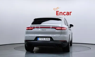 Porsche Cayenne 2022, 13672 км, за 78662.14 USD