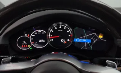Porsche Cayenne 2022, 13672 км, за 78662.14 USD - фото 8
