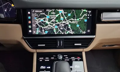 Porsche Cayenne 2022, 13672 км, за 78662.14 USD - фото 14