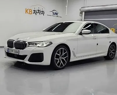 BMW 5-Series · 2022 год