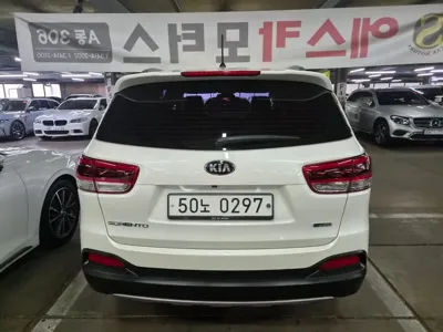 Kia Sorento 2016, 103625 км, за 8255.86 USD
