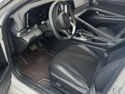 Hyundai Elantra 2022, 40000 км, за 8187.34 USD - фото 8
