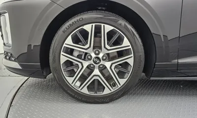 Hyundai Grandeur 2023, 29988 км, за 20316.46 USD