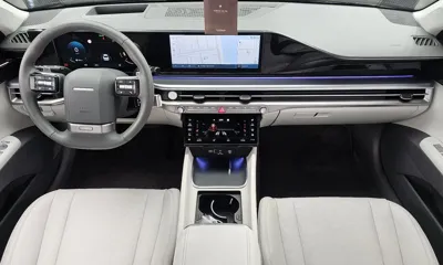 Hyundai Grandeur 2023, 29988 км, за 20282.12 USD - фото 7