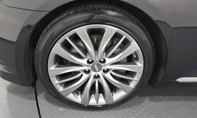 Hyundai Genesis 2016, 228954 км, за 5382.56 USD