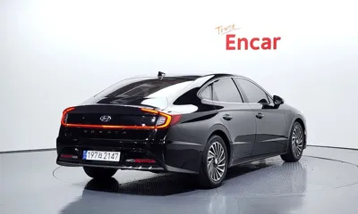 Hyundai Sonata 2021, 108333 км, за 14073.34 USD