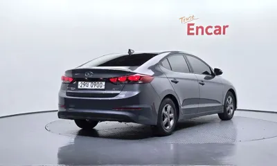 Hyundai Avante 2017, 97979 км, за 5451.92 USD
