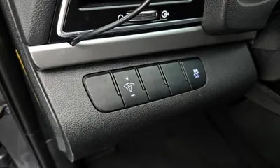 Hyundai Avante 2017, 97979 км, за 5451.92 USD - фото 17
