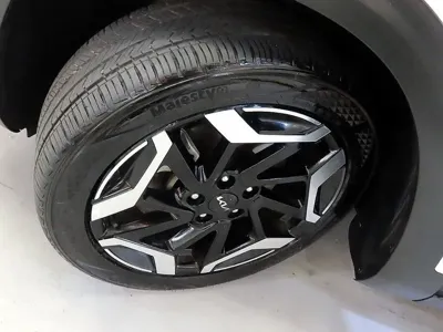 Kia Seltos 2024, 57200 км, за 14734.28 USD
