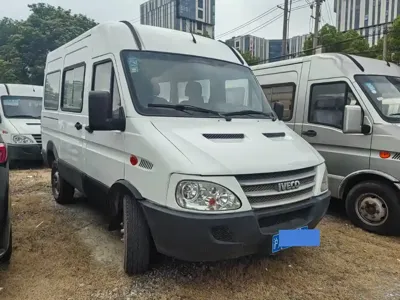 IVECO Baodi 2015, 140000 км, за 3501.99 USD