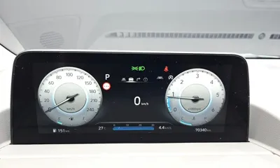 Hyundai Staria 2022, 70340 км, за 19686.23 USD - фото 8