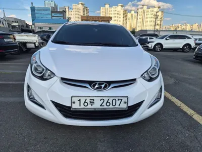 Hyundai Avante 2015, 74911 км, за 3872.92 USD