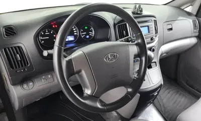 Hyundai Starex 2021, 29796 км, за 12546.31 USD - фото 13