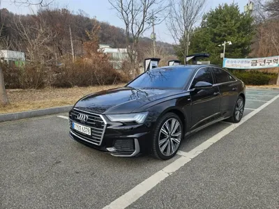 Audi A6 · 2023 год