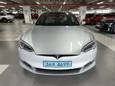 Tesla Model S 2017, 48923 км, за 29079.69 USD