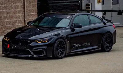 BMW M4 · 2018 год