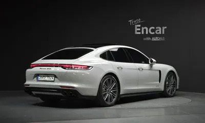 Porsche Panamera 2024, 8598 км, за 128713.47 USD