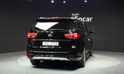 Kia Canival 2019, 51677 км, за 12344.79 USD