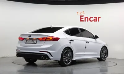 Hyundai Avante 2018, 53298 км, за 9058.68 USD