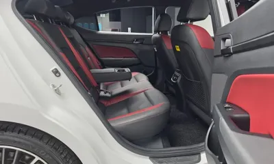 Hyundai Avante 2018, 53298 км, за 8990.23 USD - фото 12