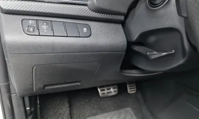 Hyundai Avante 2018, 53298 км, за 8990.23 USD - фото 18