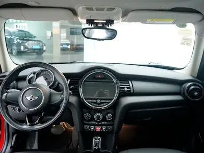 MINI MINI 2018, 58000 км, за 8558.43 USD