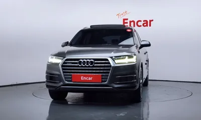 Audi Q7 2019, 123662 км, за 16280.14 USD