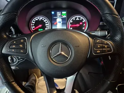 Mercedes-Benz GLC-Class 2019, 56149 км, за 14325.74 USD - фото 9