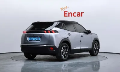 Peugeot 2008 2021, 67083 км, за 12618.92 USD