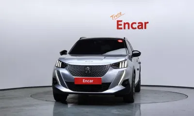 Peugeot 2008 2021, 67083 км, за 12618.92 USD