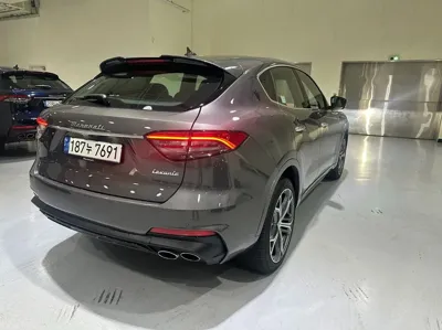 Maserati Levante 2023, 3748 км, за 59156.19 USD