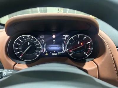 Maserati Levante 2023, 3748 км, за 59156.19 USD - фото 8