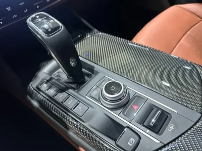 Maserati Levante 2023, 3748 км, за 59156.19 USD - фото 9