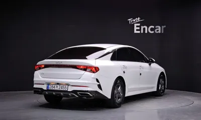 Kia K5 2023, 50256 км, за 11290.53 USD