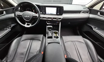Kia K5 2023, 50256 км, за 11290.53 USD - фото 7