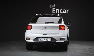 Hyundai Venue 2023, 14611 км, за 13911.46 USD