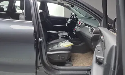 Kia Sorento 2015, 110063 км, за 8391.89 USD - фото 26